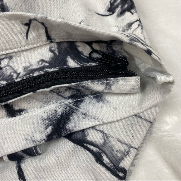 NWT PINK Tie-Dye Tote Bag - Picture 10 of 15